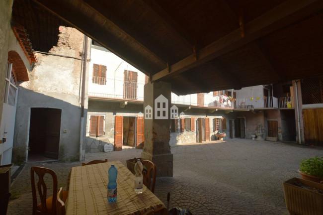 Half-duplex for sale in Valperga