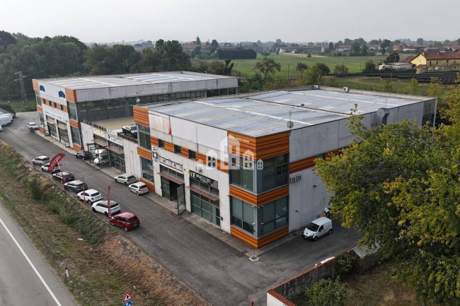Retail space for sale in Valperga