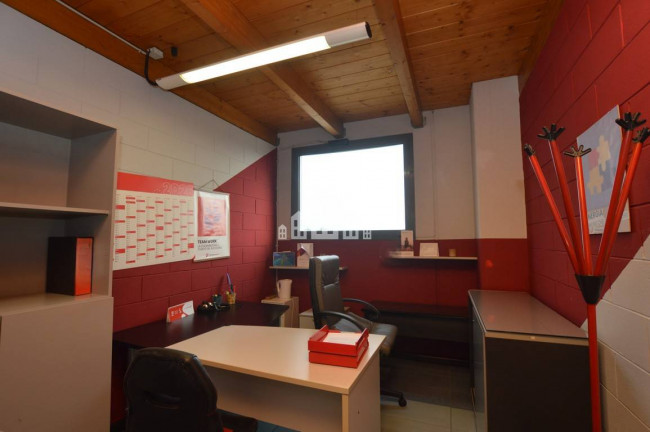 Retail space for sale in Valperga
