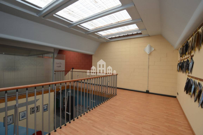 Retail space for sale in Valperga