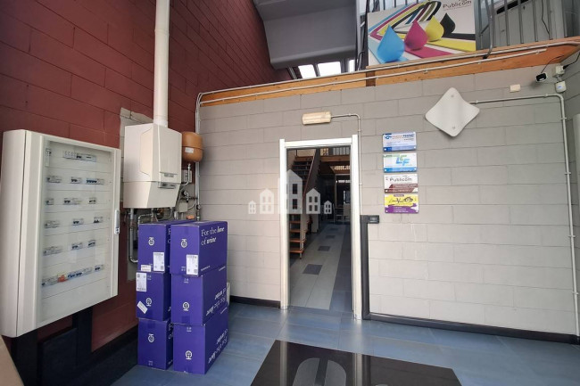 Retail space for sale in Valperga