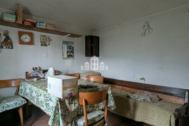 Half-duplex for sale in Traversella