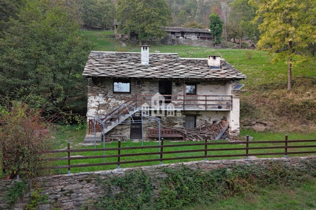 Baita in vendita a Traversella