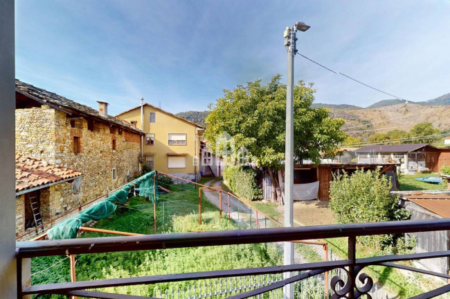 Duplex for sale in Forno Canavese