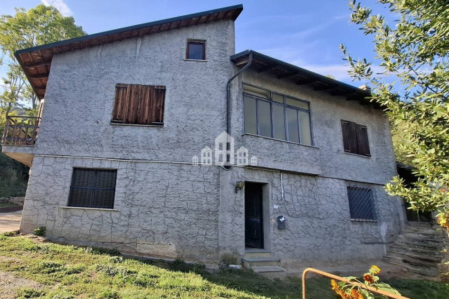 Casa semindipendente in vendita a Chiesanuova