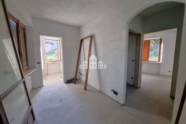 Casa semindipendente in vendita a Chiesanuova