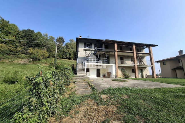 Casa semindipendente in vendita a San Colombano Belmonte