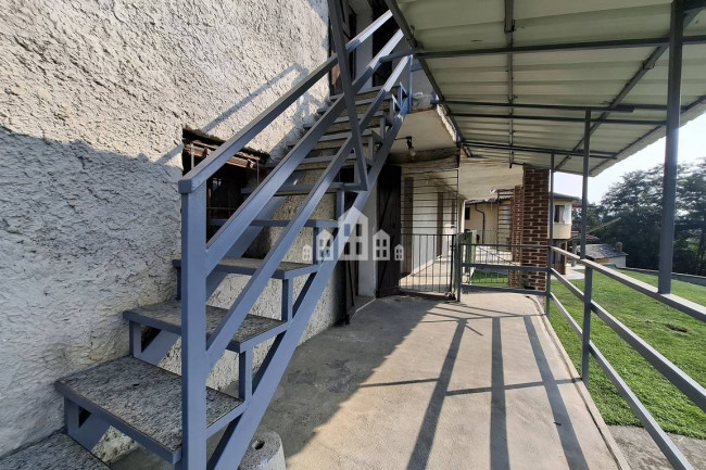 Casa semindipendente in vendita a San Colombano Belmonte