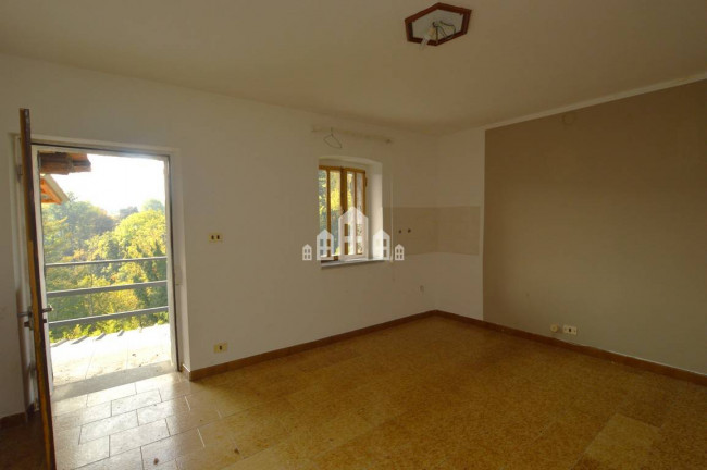 Casa semindipendente in vendita a San Colombano Belmonte