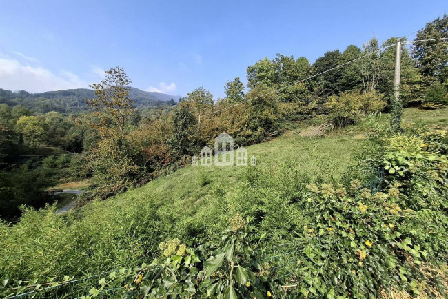 Casa semindipendente in vendita a San Colombano Belmonte