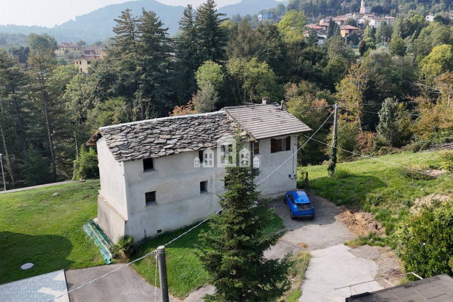 Casa semindipendente in vendita a San Colombano Belmonte