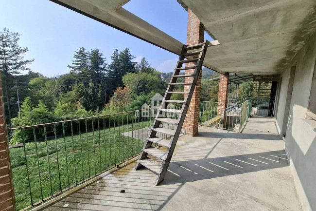 Casa semindipendente in vendita a San Colombano Belmonte