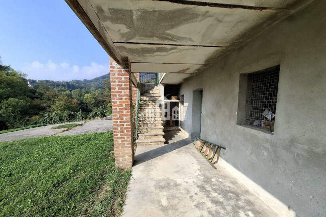 Casa semindipendente in vendita a San Colombano Belmonte