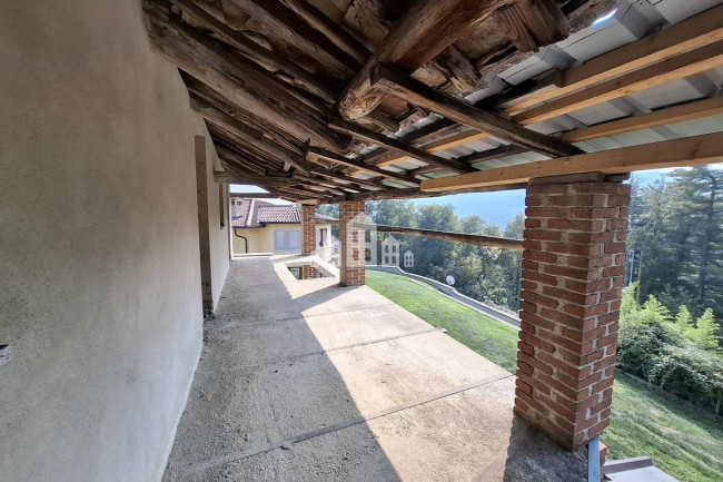Casa semindipendente in vendita a San Colombano Belmonte