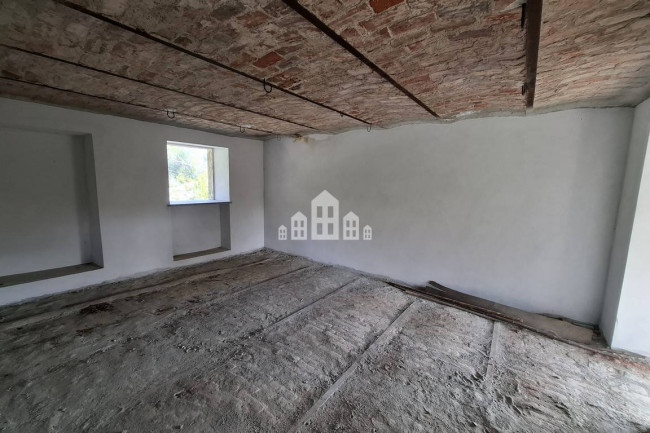 Casa semindipendente in vendita a San Colombano Belmonte