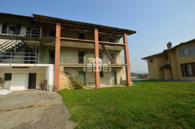 Casa semindipendente in vendita a San Colombano Belmonte