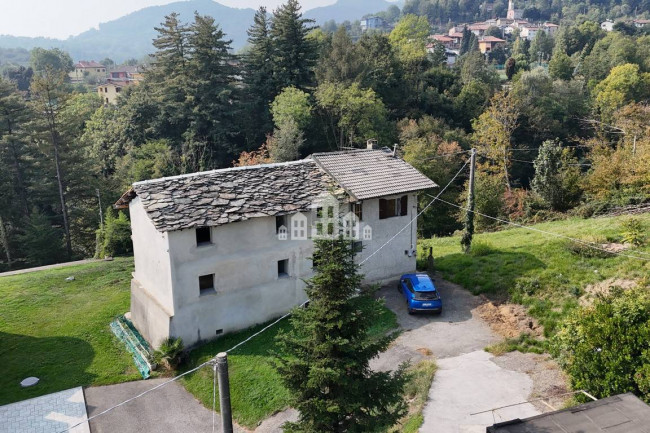 Casa semindipendente in vendita a San Colombano Belmonte