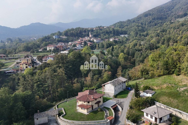 Casa semindipendente in vendita a San Colombano Belmonte