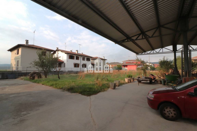 Casa indipendente in vendita a Romano Canavese