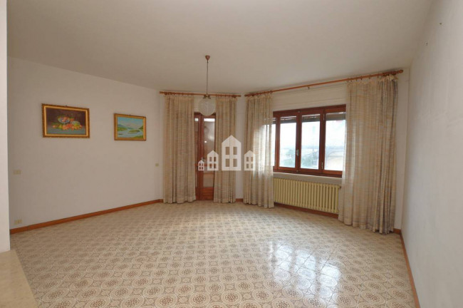 Appartamento in vendita a Andrate