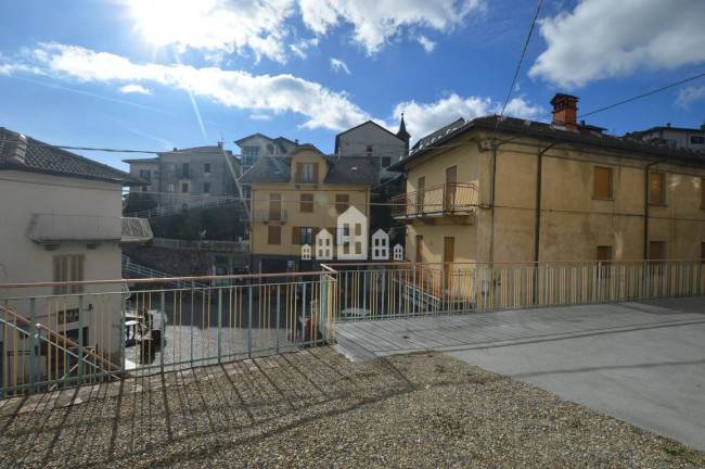Appartamento in vendita a Andrate
