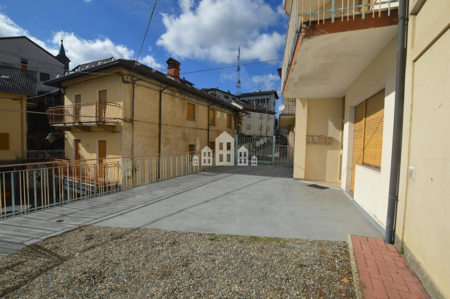 Appartamento in vendita a Andrate