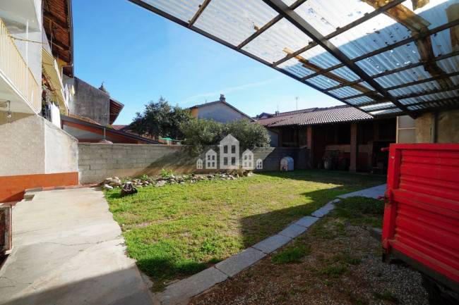 Half-duplex for sale in Salassa