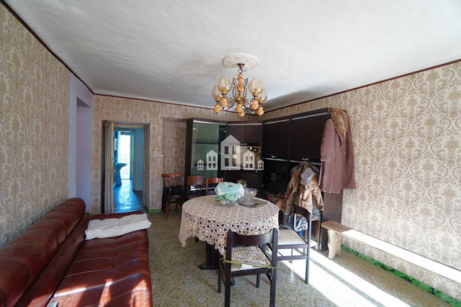 Half-duplex for sale in Salassa