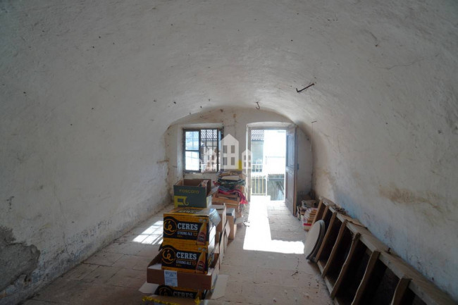 Half-duplex for sale in Salassa