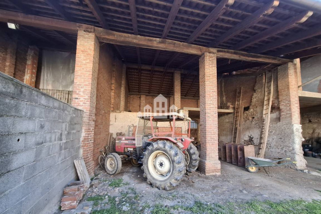 Half-duplex for sale in Salassa