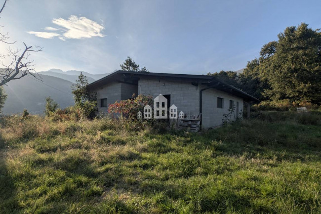 Casale in vendita a Rueglio
