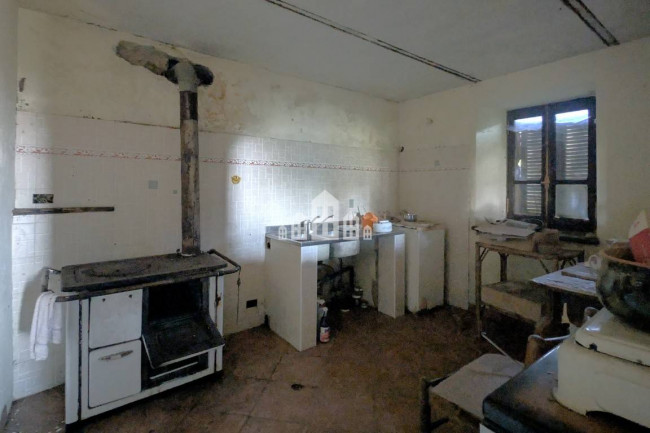 Casale in vendita a Rueglio