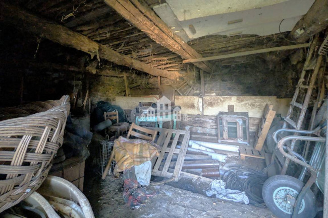 Casale in vendita a Rueglio
