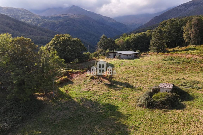 Casale in vendita a Rueglio