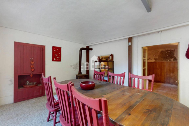 Casa semindipendente in vendita a Valchiusa