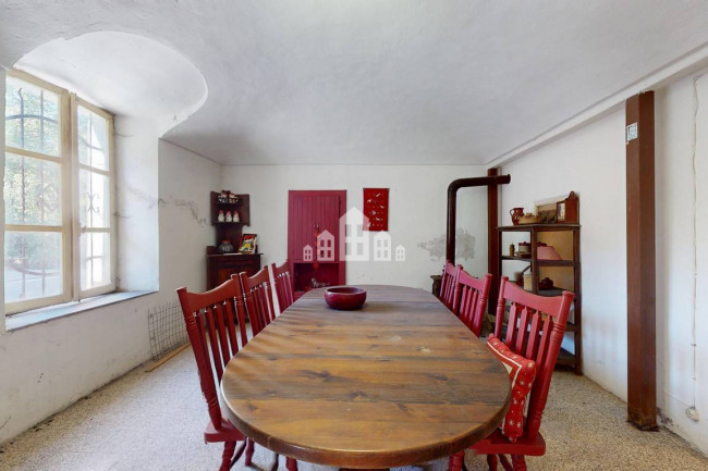 Casa semindipendente in vendita a Valchiusa