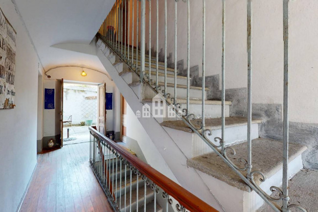 Casa semindipendente in vendita a Valchiusa