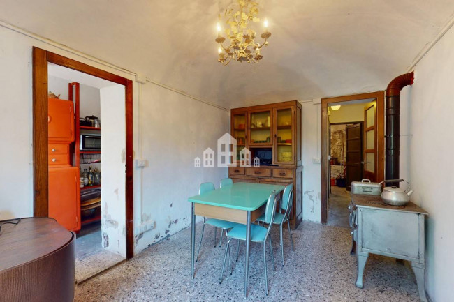Casa semindipendente in vendita a Valchiusa