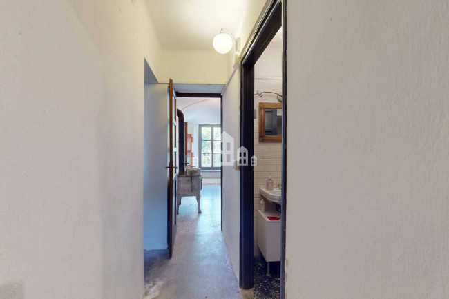 Casa semindipendente in vendita a Valchiusa