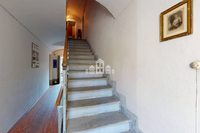 Casa semindipendente in vendita a Valchiusa
