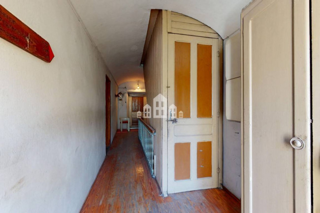 Casa semindipendente in vendita a Valchiusa