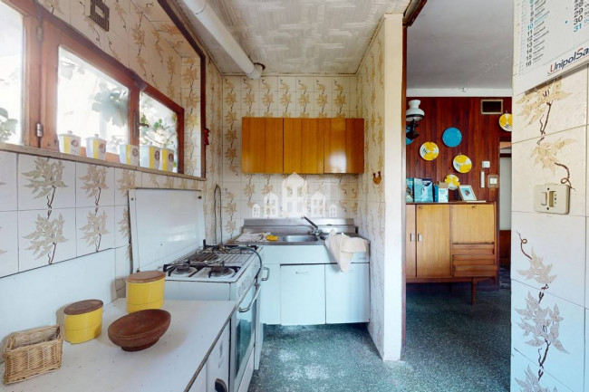 Casa semindipendente in vendita a Valchiusa
