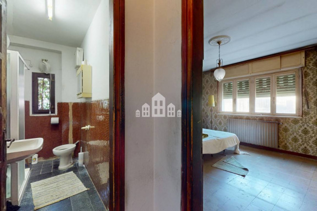 Casa semindipendente in vendita a Valchiusa