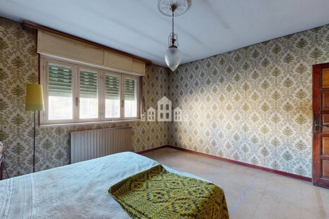 Casa semindipendente in vendita a Valchiusa