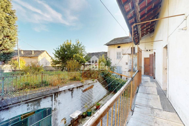 Casa semindipendente in vendita a Valchiusa