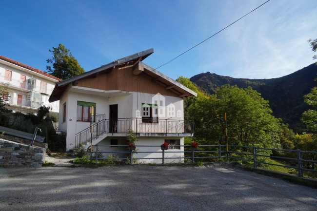 Casa indipendente in vendita a Ribordone