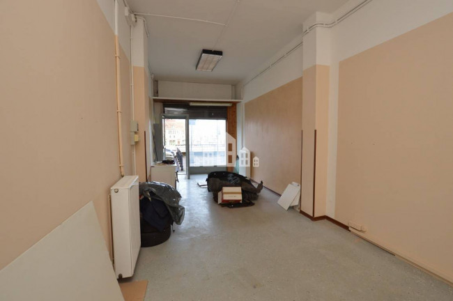 Locale commerciale in vendita a Cuorgnè