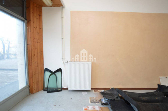 Locale commerciale in vendita a Cuorgnè