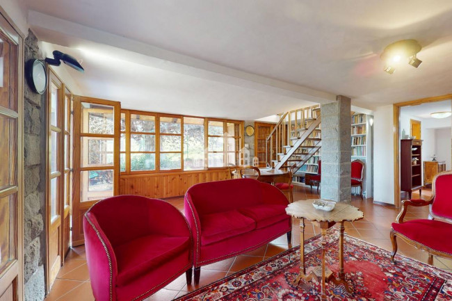 Villa in vendita a Castelnuovo Nigra