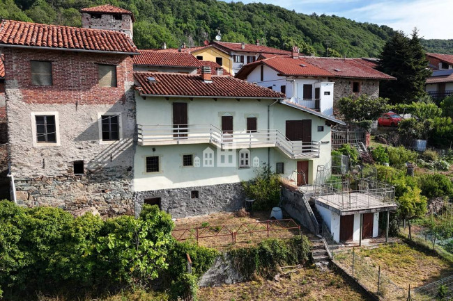 Casa semindipendente in vendita a Strambinello